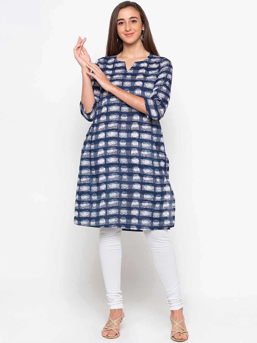 

Globus Women Blue & White Printed Straight Kurta