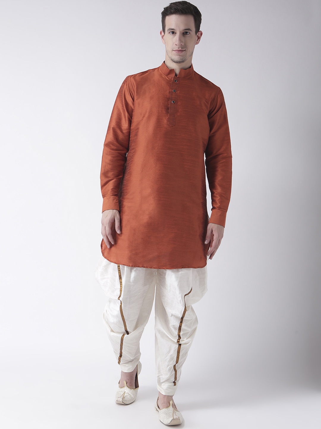 

DEYANN Men Orange & Off-White Solid Kurta with Patiala