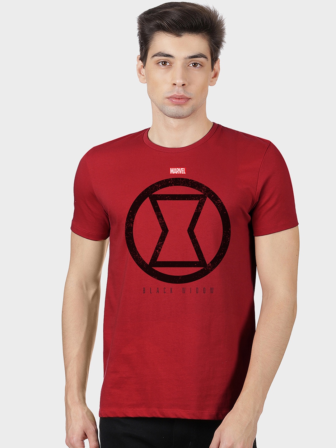 

Free Authority Men Red T-shirt With Black Widow Printed Detail