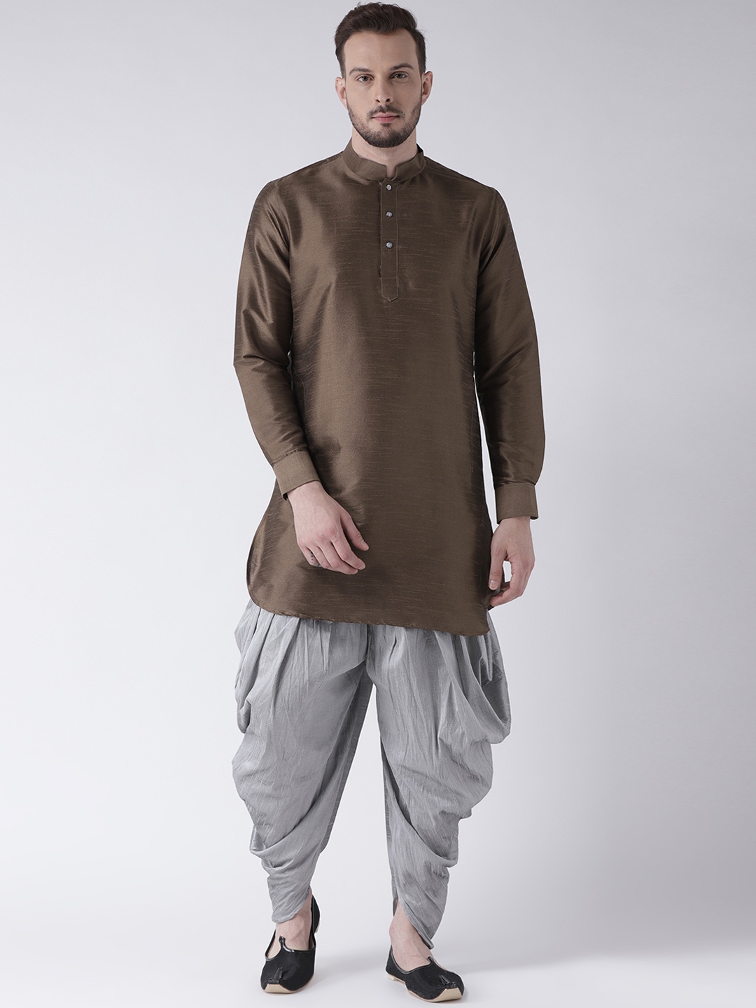 DEYANN Men Brown & Silver-Toned Solid Kurta with Patiala