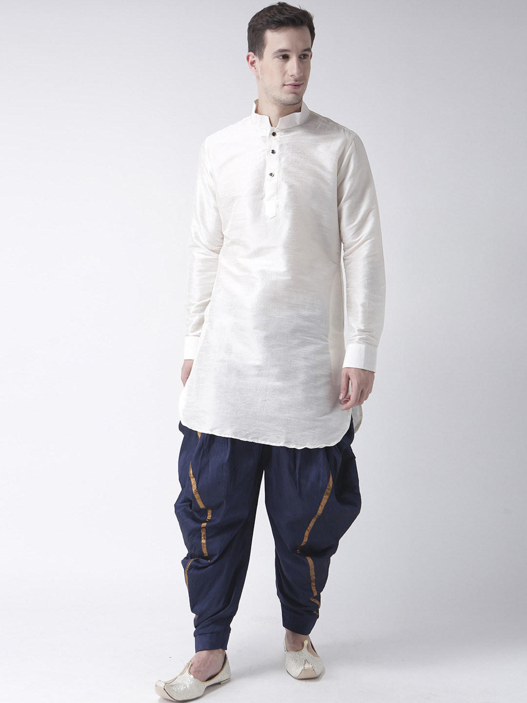 

DEYANN Men White & Navy Blue Solid Kurta with Patiala