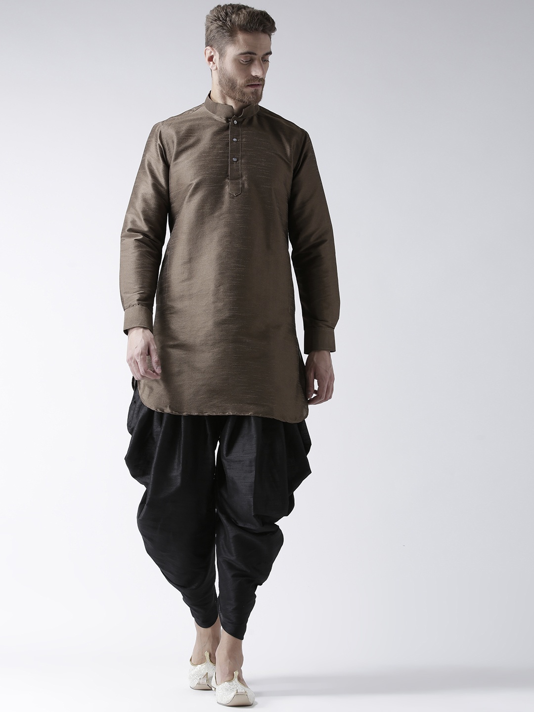 

DEYANN Men Brown & Black Solid Kurta with Patiala