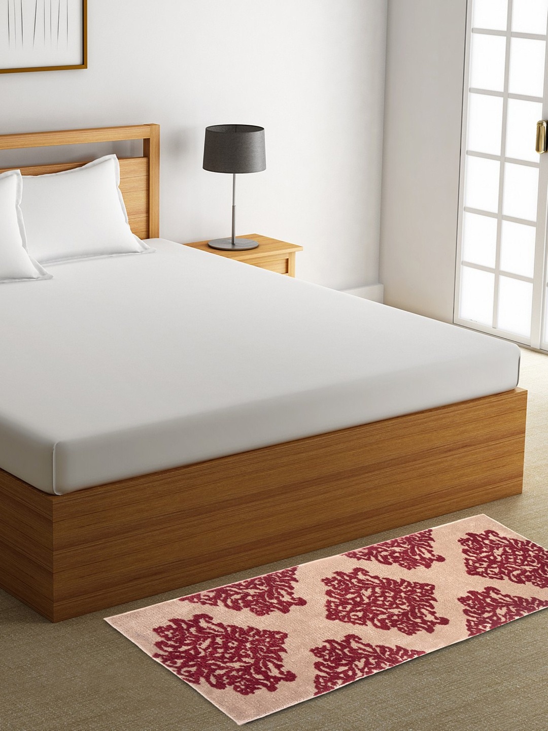 

ROMEE Beige & Red Printed Microfiber Floor Runner