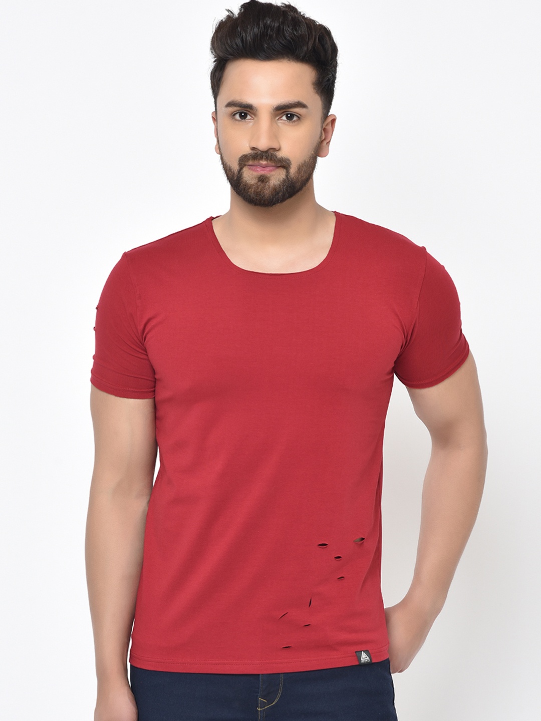 

Aesthetic Bodies Men Burgundy Solid Round Neck T-shirt