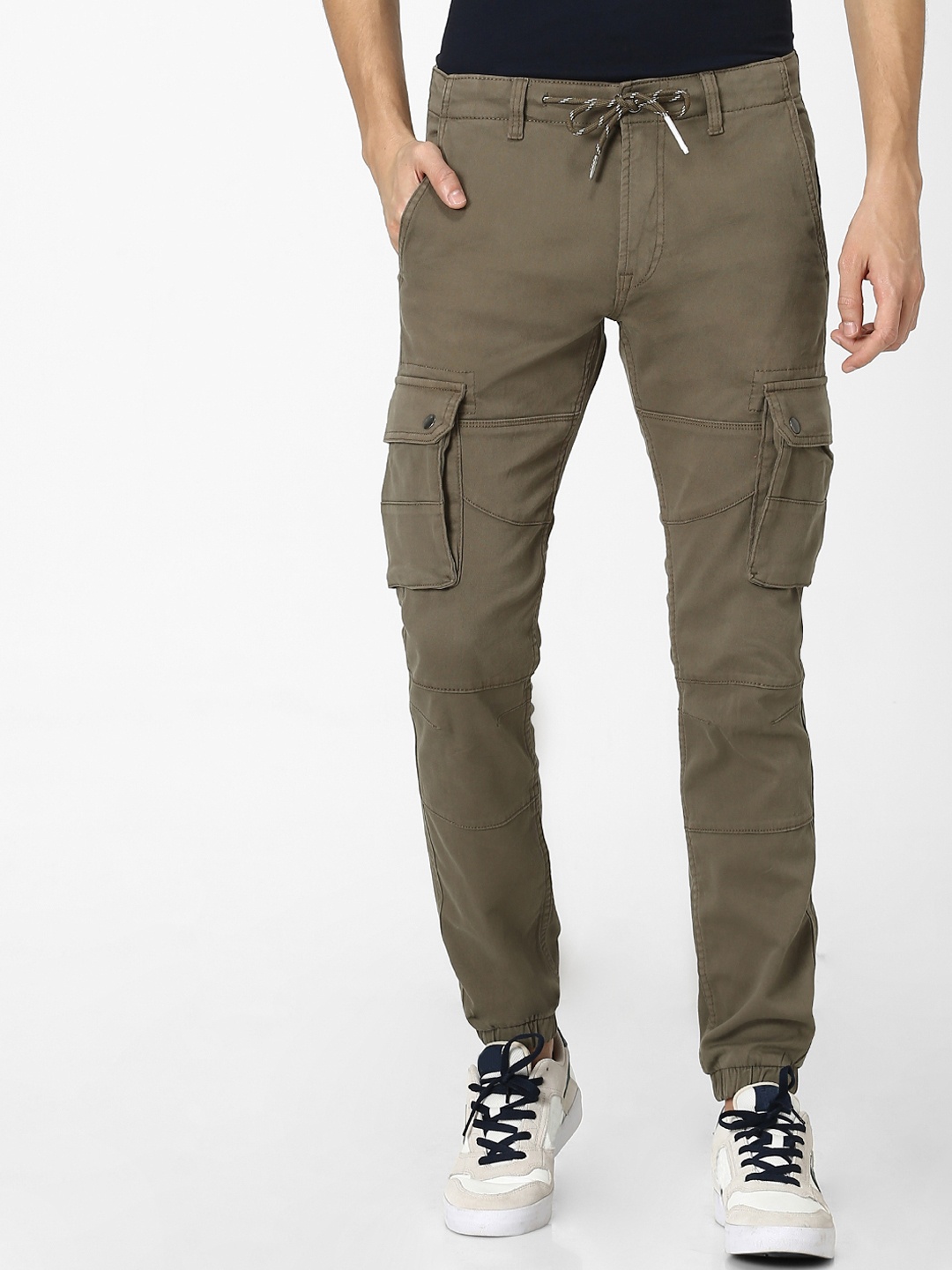 

Celio Men Taupe Slim Fit Solid Cargos