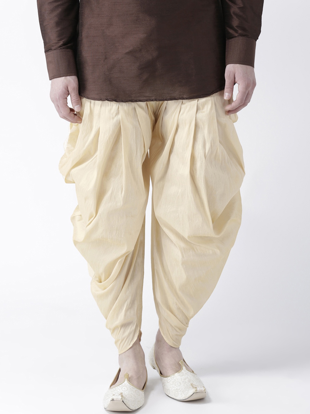 

DEYANN Men Cream-Coloured Solid Dhoti