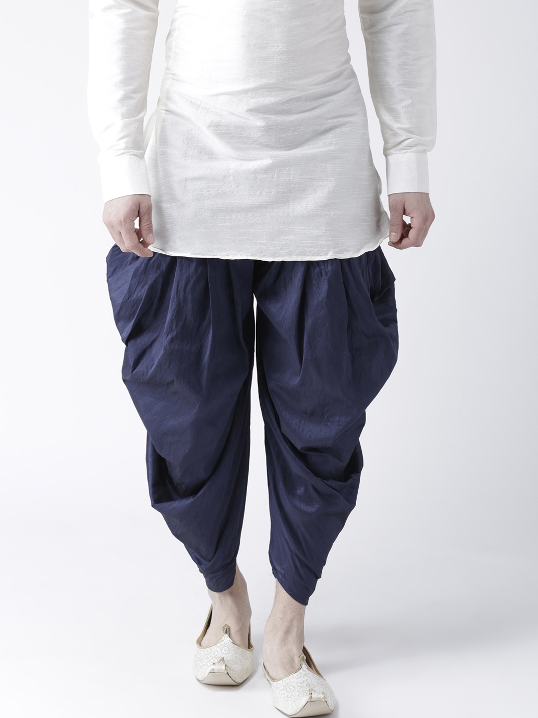 

DEYANN Men Navy Blue Solid Dhoti