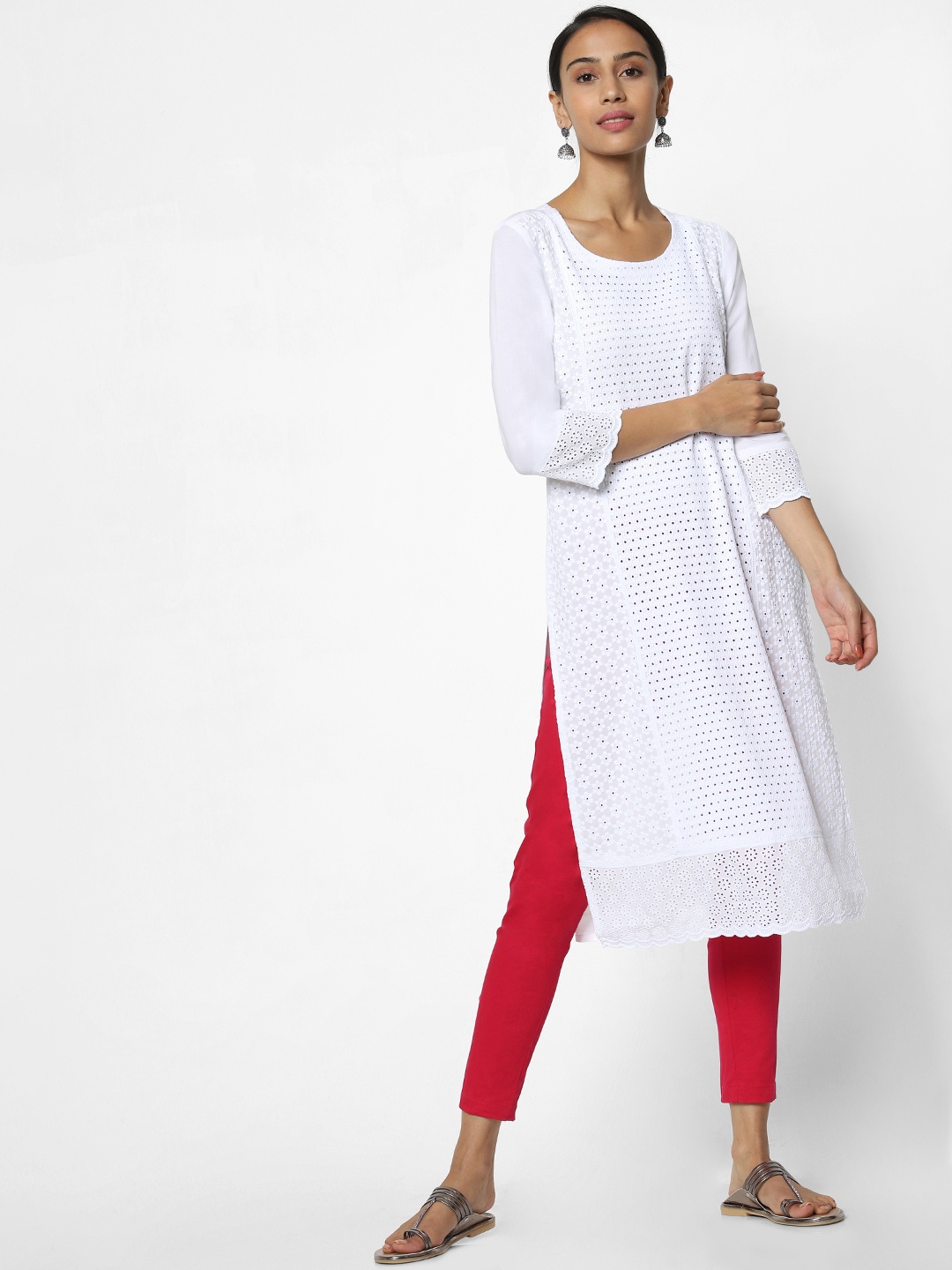 Naari Women White Embroidered Straight Kurta