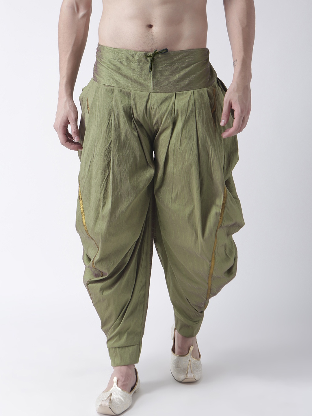 

DEYANN Men Olive Green Solid Dhoti