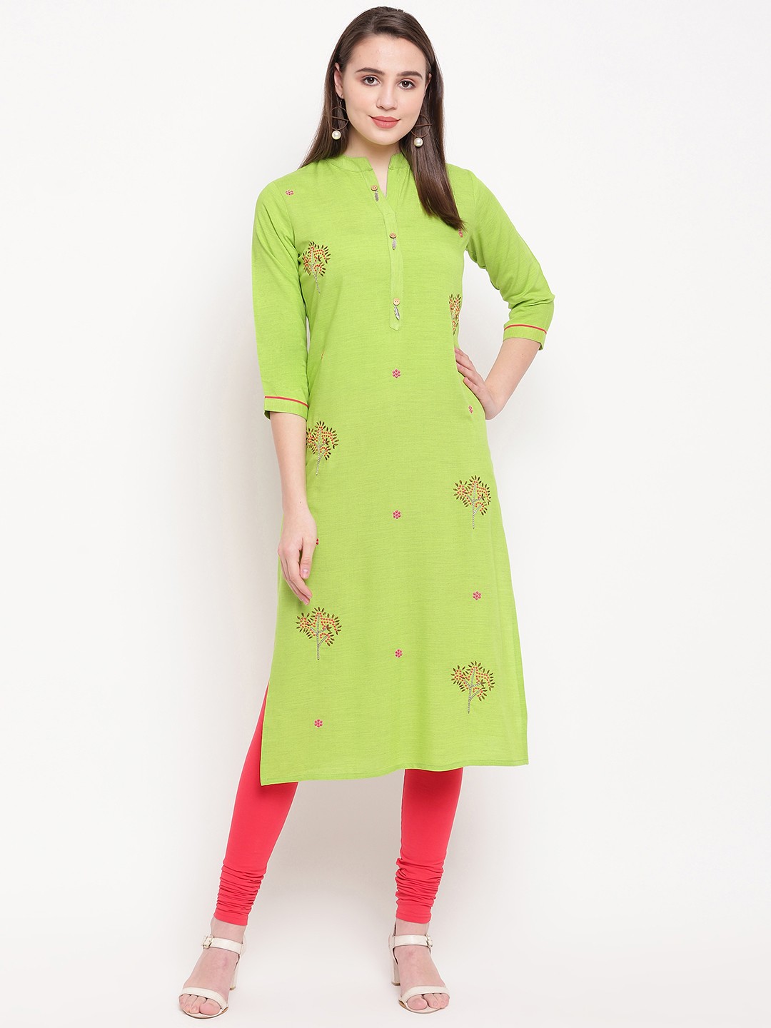 

Vbuyz Women Green Embroidered Straight Kurta