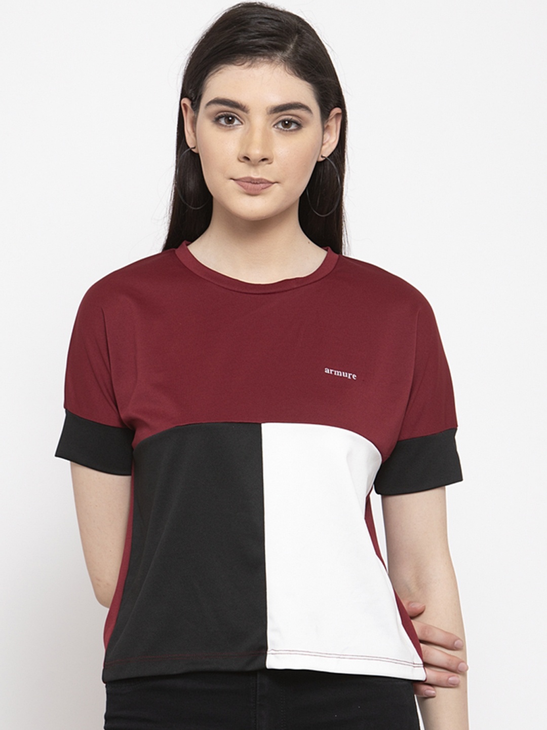 

armure Women Maroon Colourblocked Top
