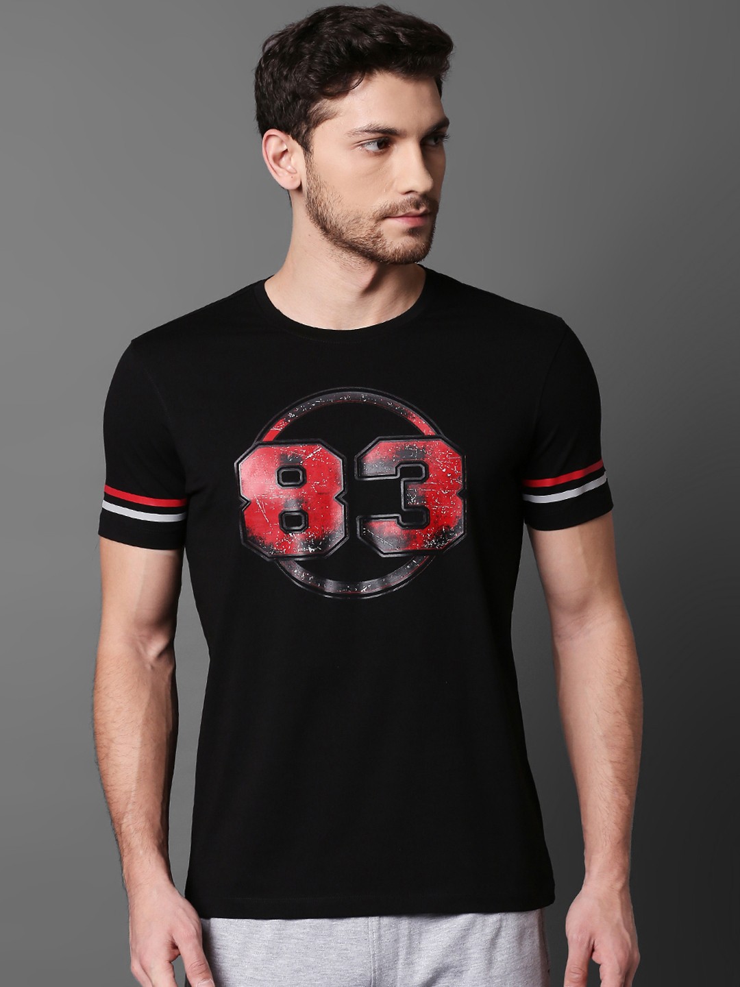 

SPYKAR Men Black Printed Round Neck T-shirt