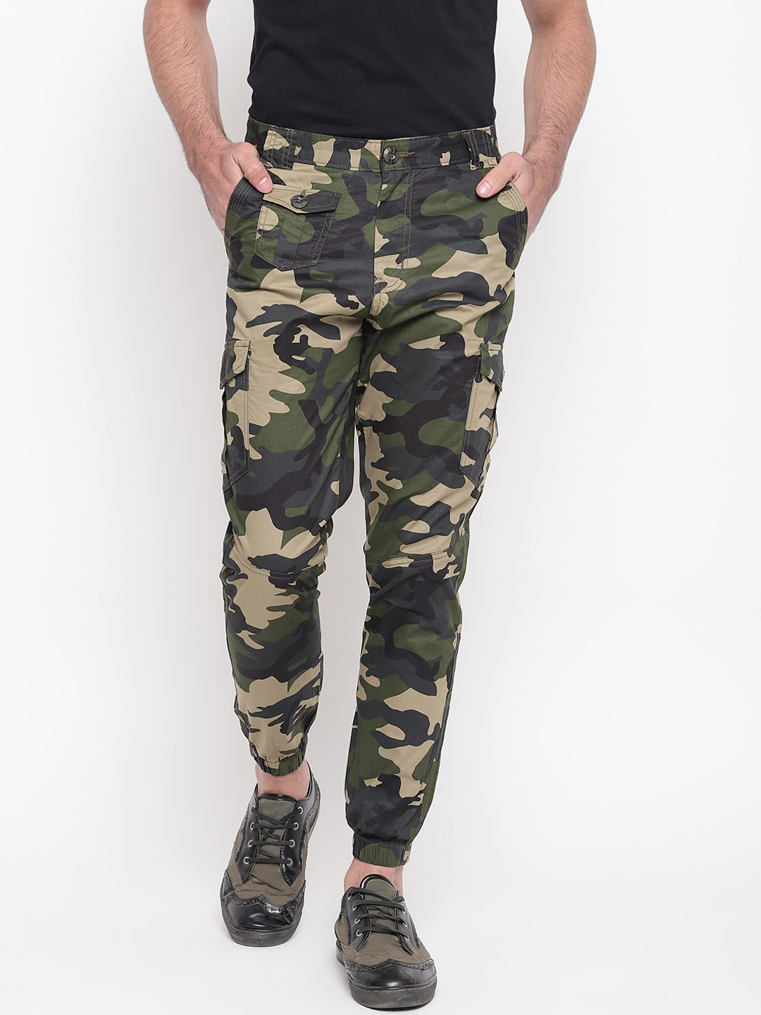 

SAPPER Men Green & Beige Slim Fit Camouflage Printed Cargos