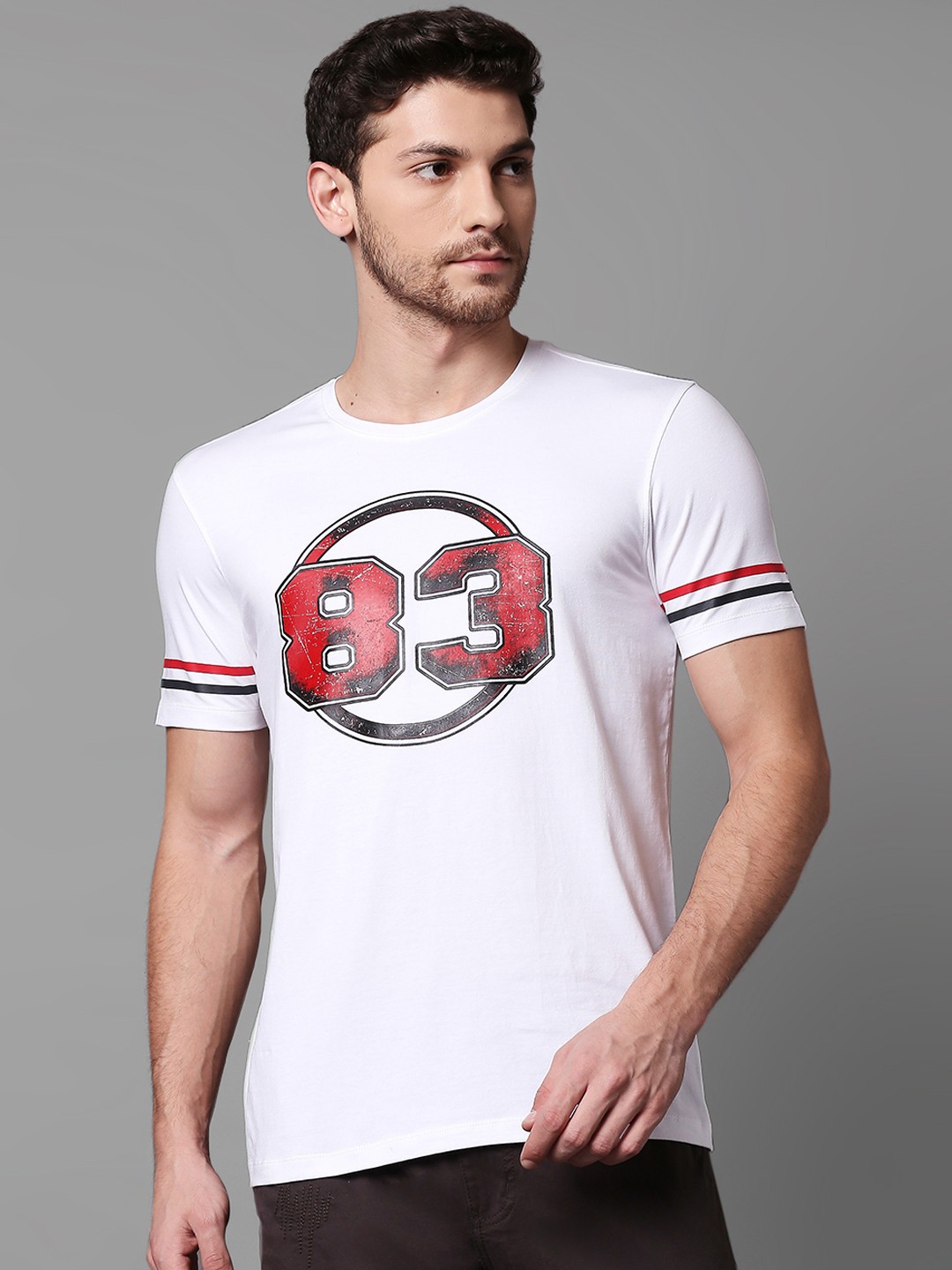 

SPYKAR Men White Printed Round Neck T-shirt