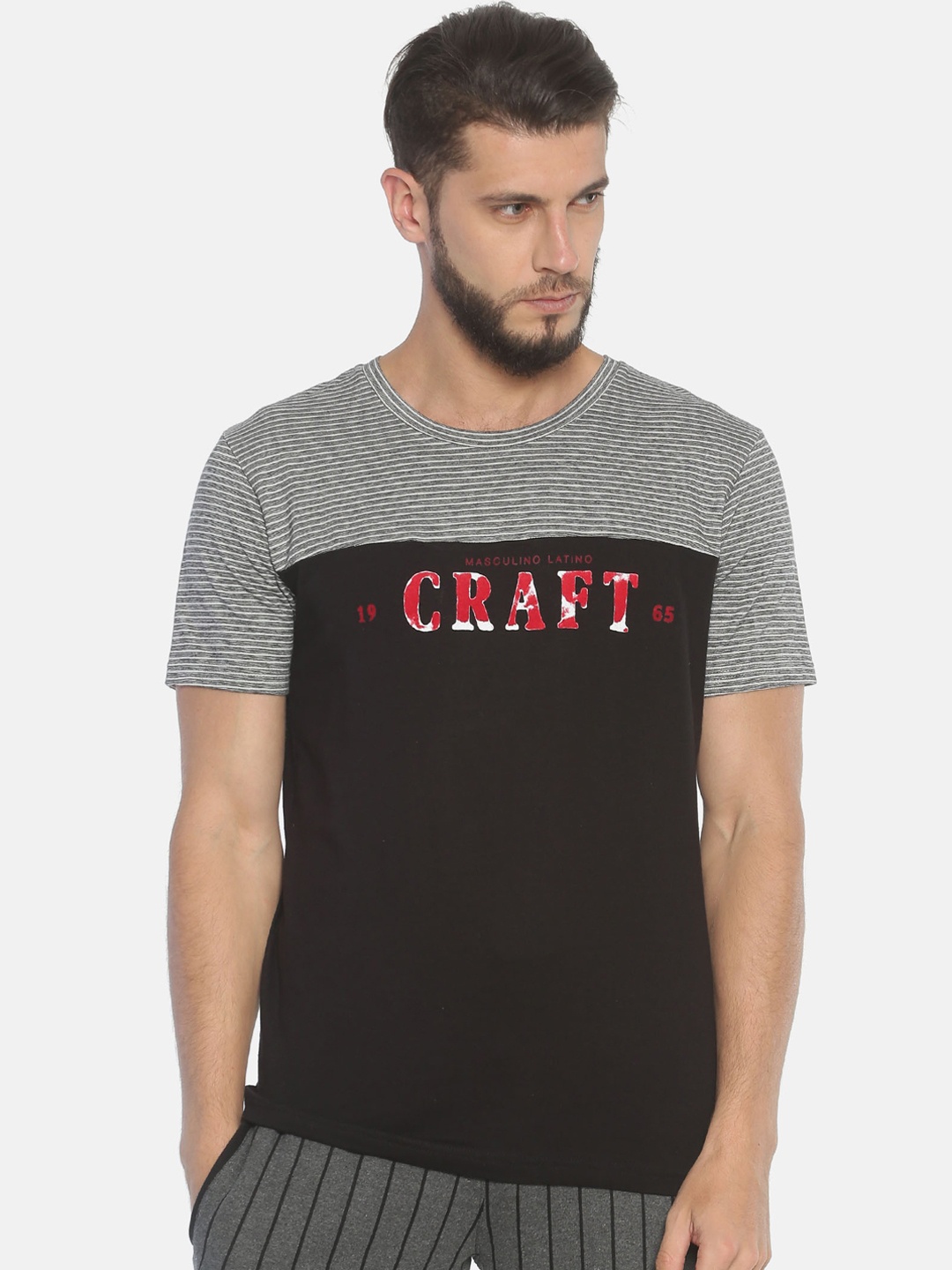 

Masculino Latino Men Black Grey Colourblocked Round Neck Pure Cotton T-shirt