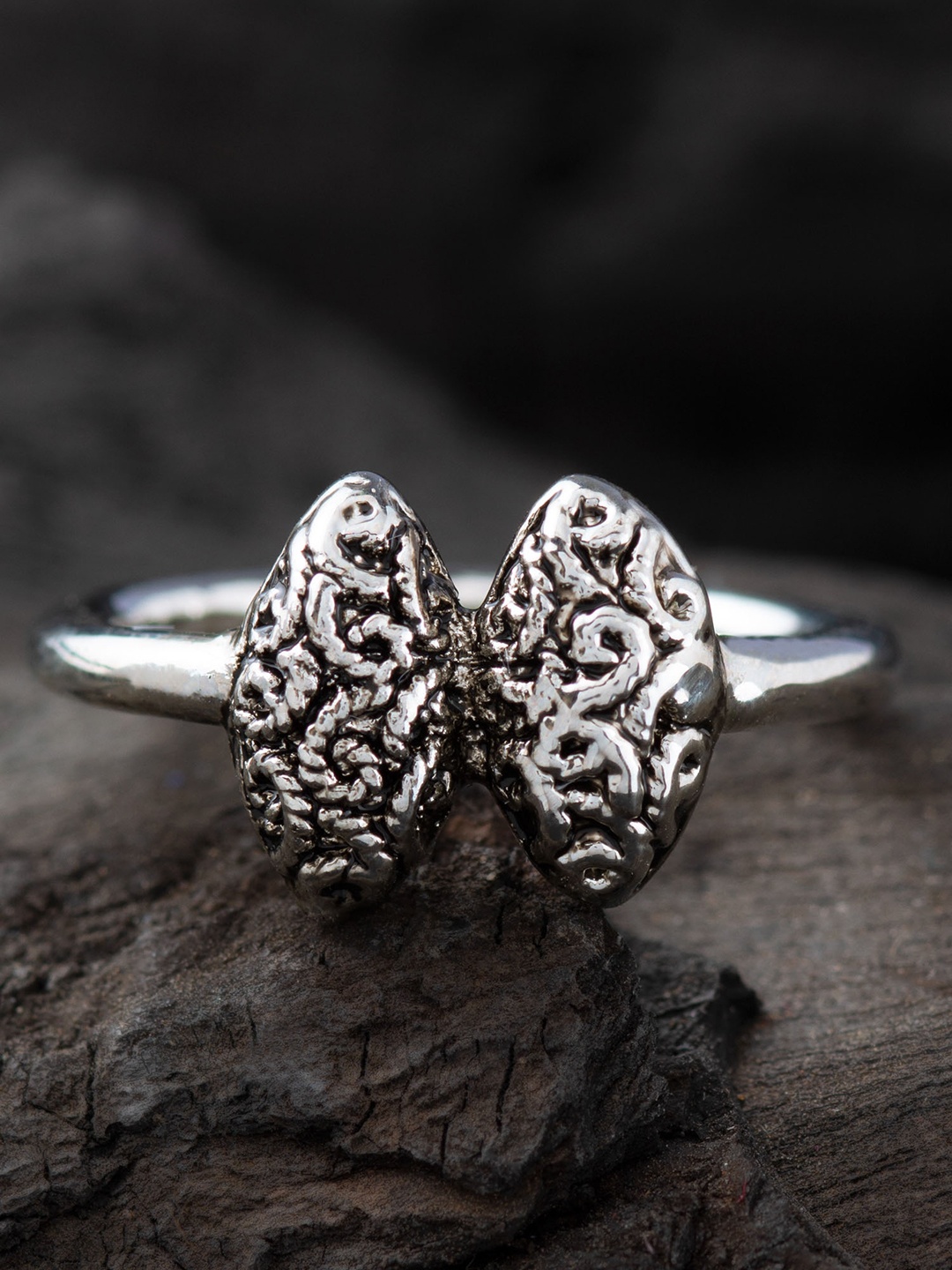 

E2O Oxidised Silver-Plated Finger Ring