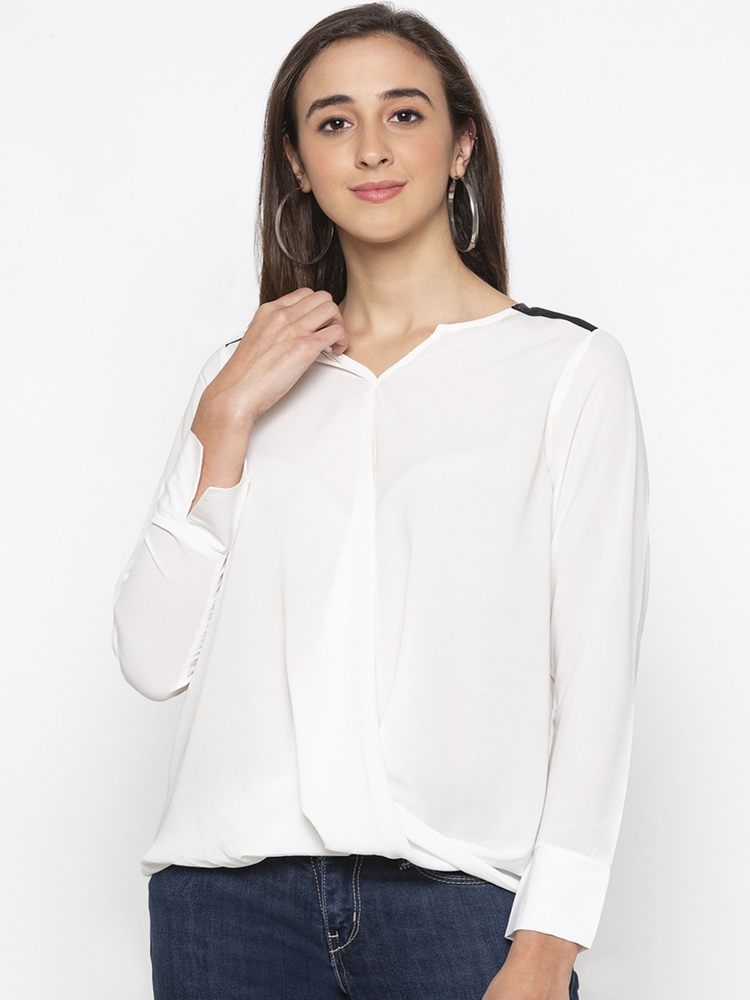 

Globus Women White Solid Blouson Top
