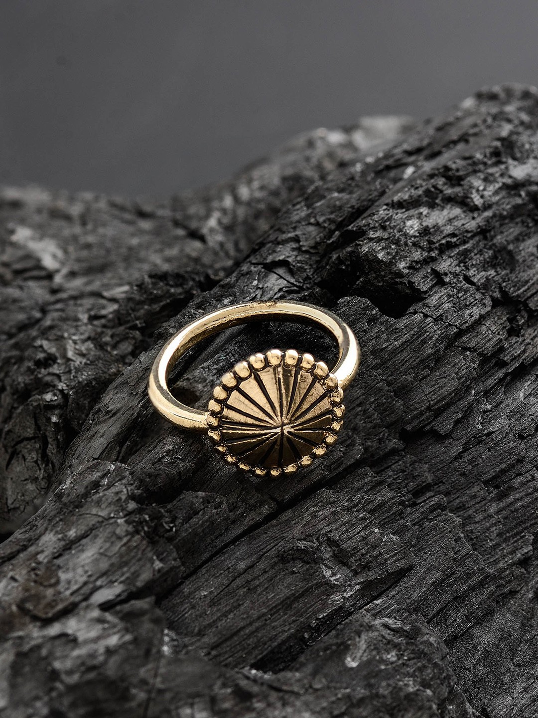 

E2O Women Gold-Plated & Bronze-Toned Classic Finger Ring