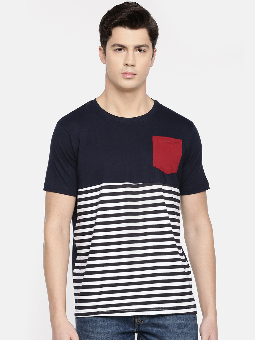 

Chennis Men Navy Blue & White Striped Round Neck T-shirt