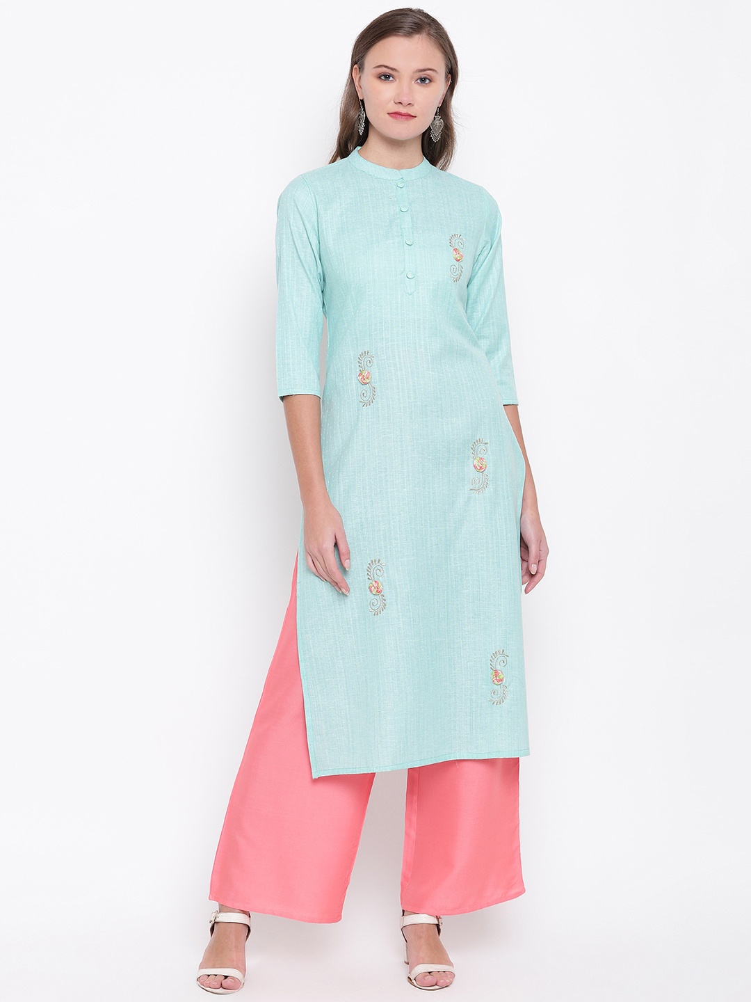 

Vbuyz Women Blue Floral Embroidered Regular Thread Work Kurta with Palazzos