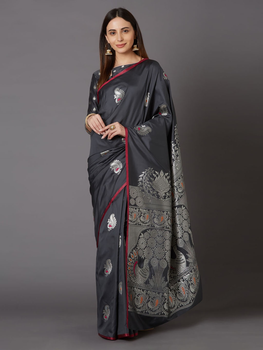 

Mitera Charcoal Grey & Silver-Toned Silk Blend Woven Design Kanjeevaram Saree
