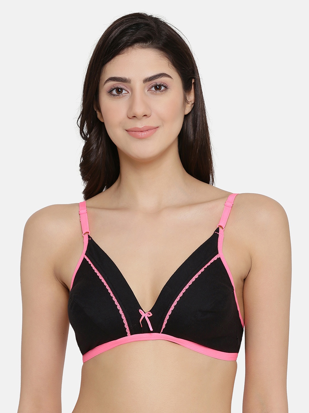 

Clovia Black & Pink Solid Non-Wired Non Padded Everyday Bra BR1595M1332B