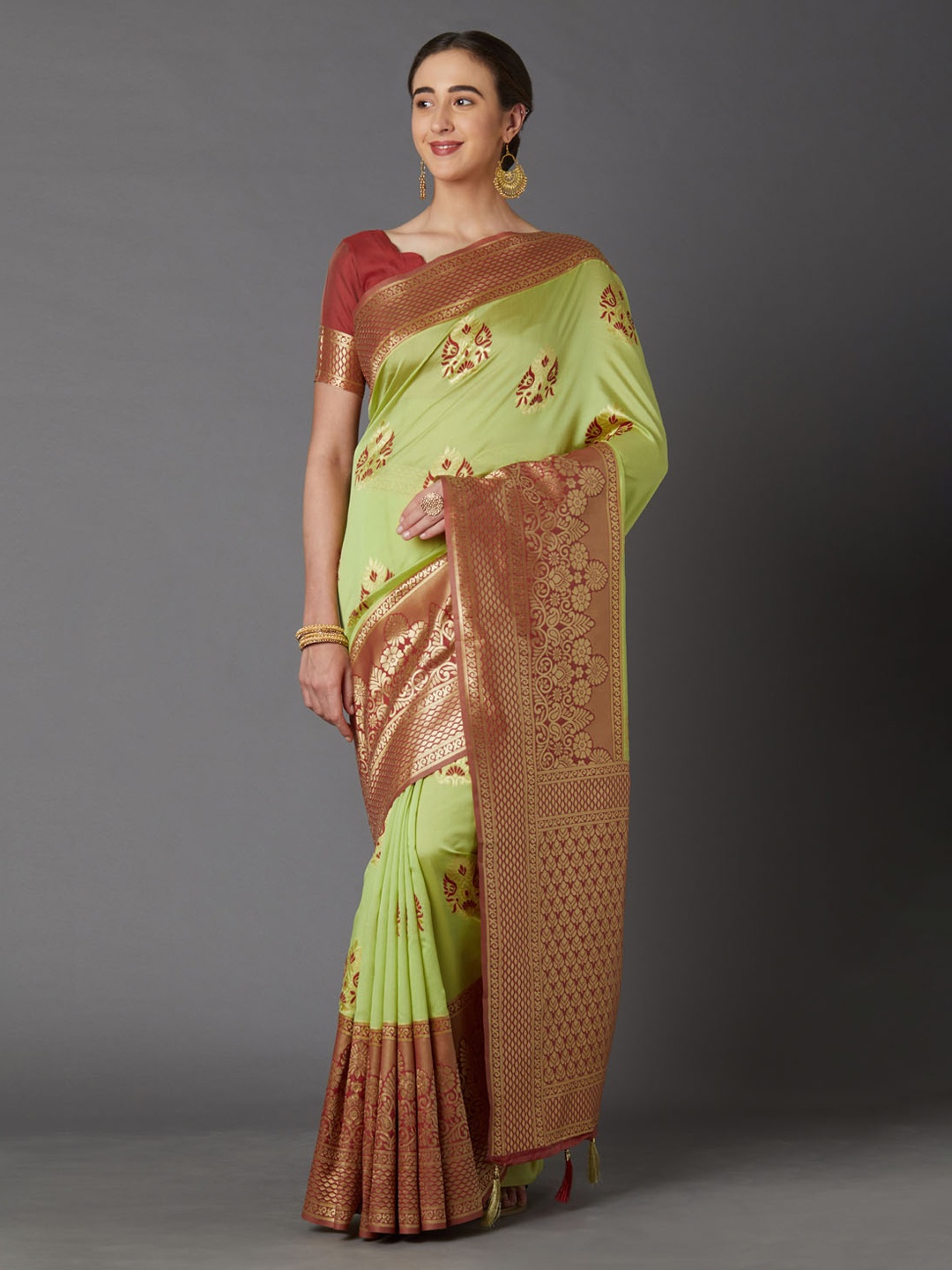 

Mitera Green & Brown Silk Blend Woven Design Kanjeevaram Saree