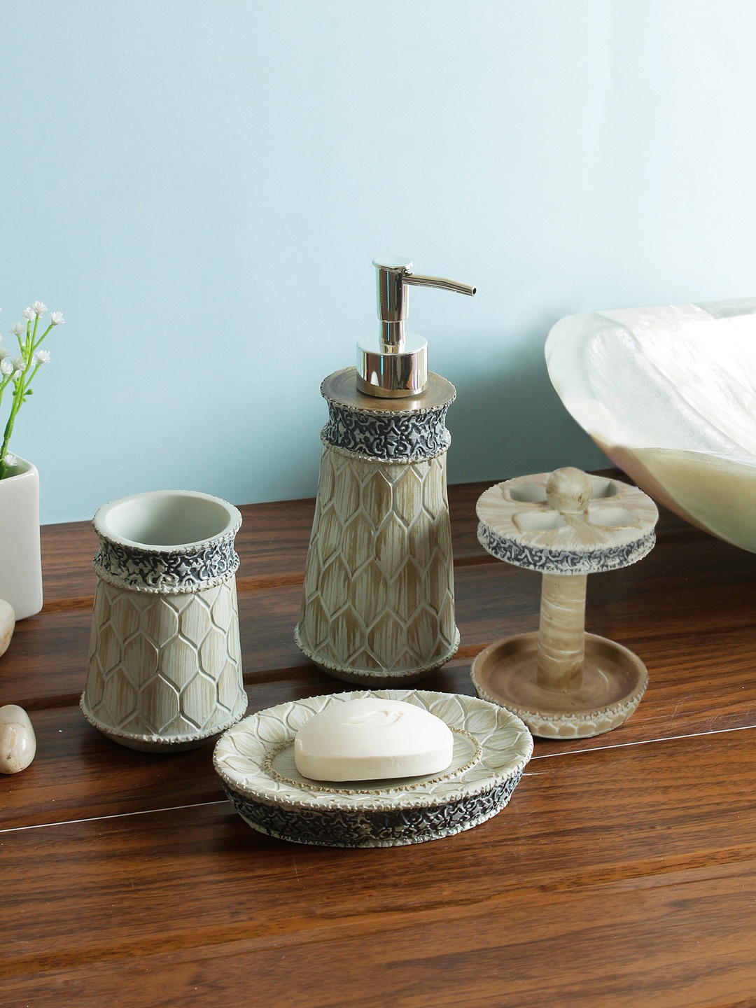

Cortina Set Of 4 Grey & Beige Textured Resin Bathroom Accessories