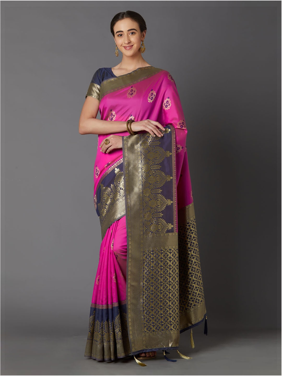 

Mitera Magenta & Gold-Coloured Silk Blend Woven Design Kanjeevaram Saree