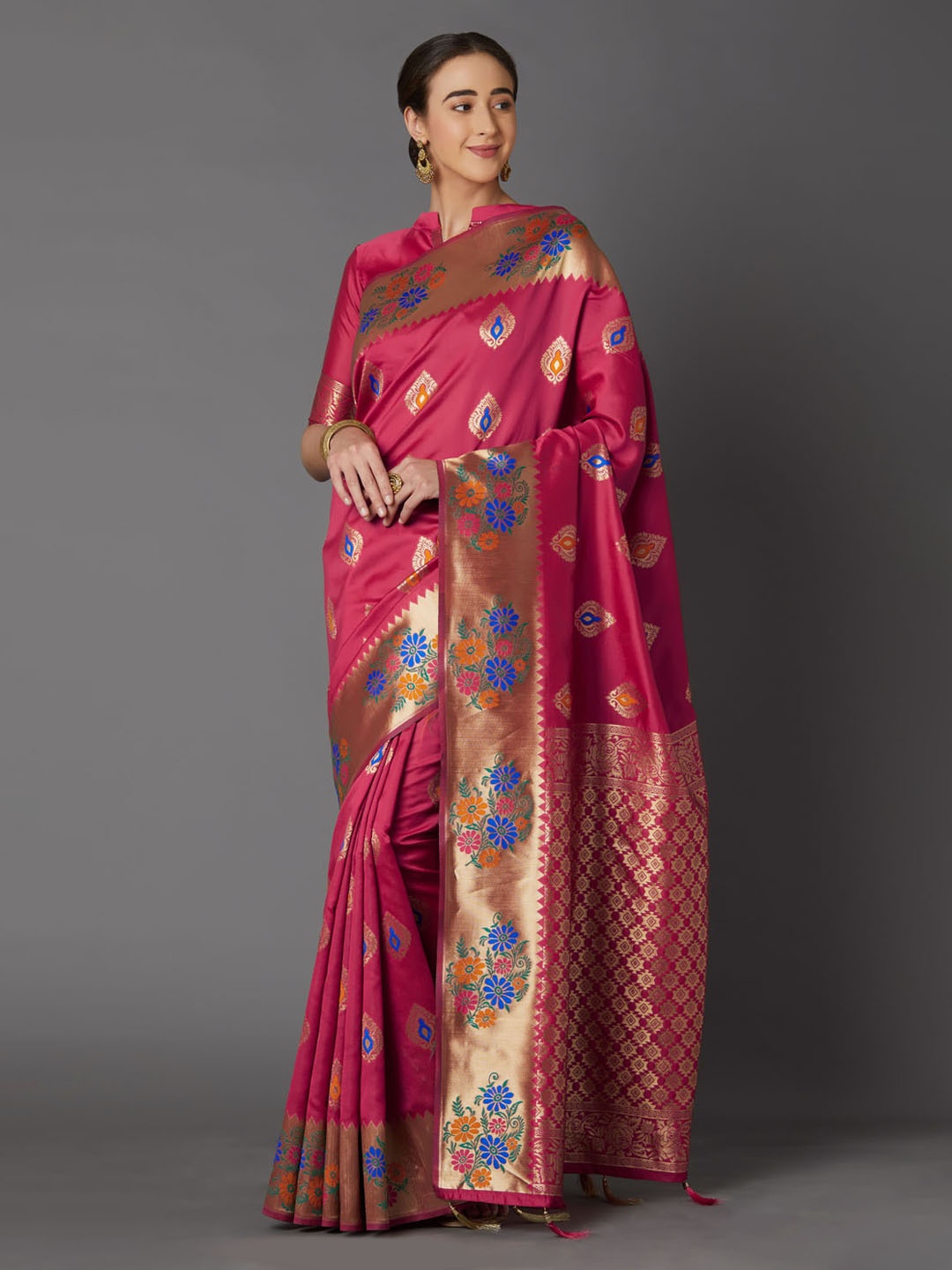 

Mitera Pink & Gold-Coloured Silk Blend Woven Design Kanjeevaram Saree