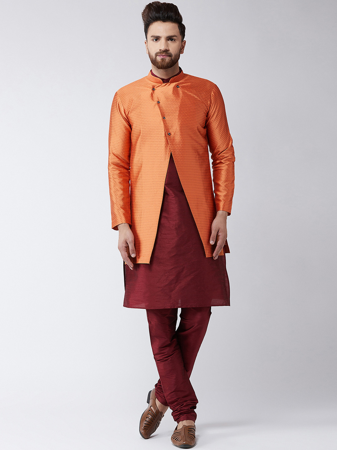 

SOJANYA Men Orange & Maroon Self-Design Sherwani Set