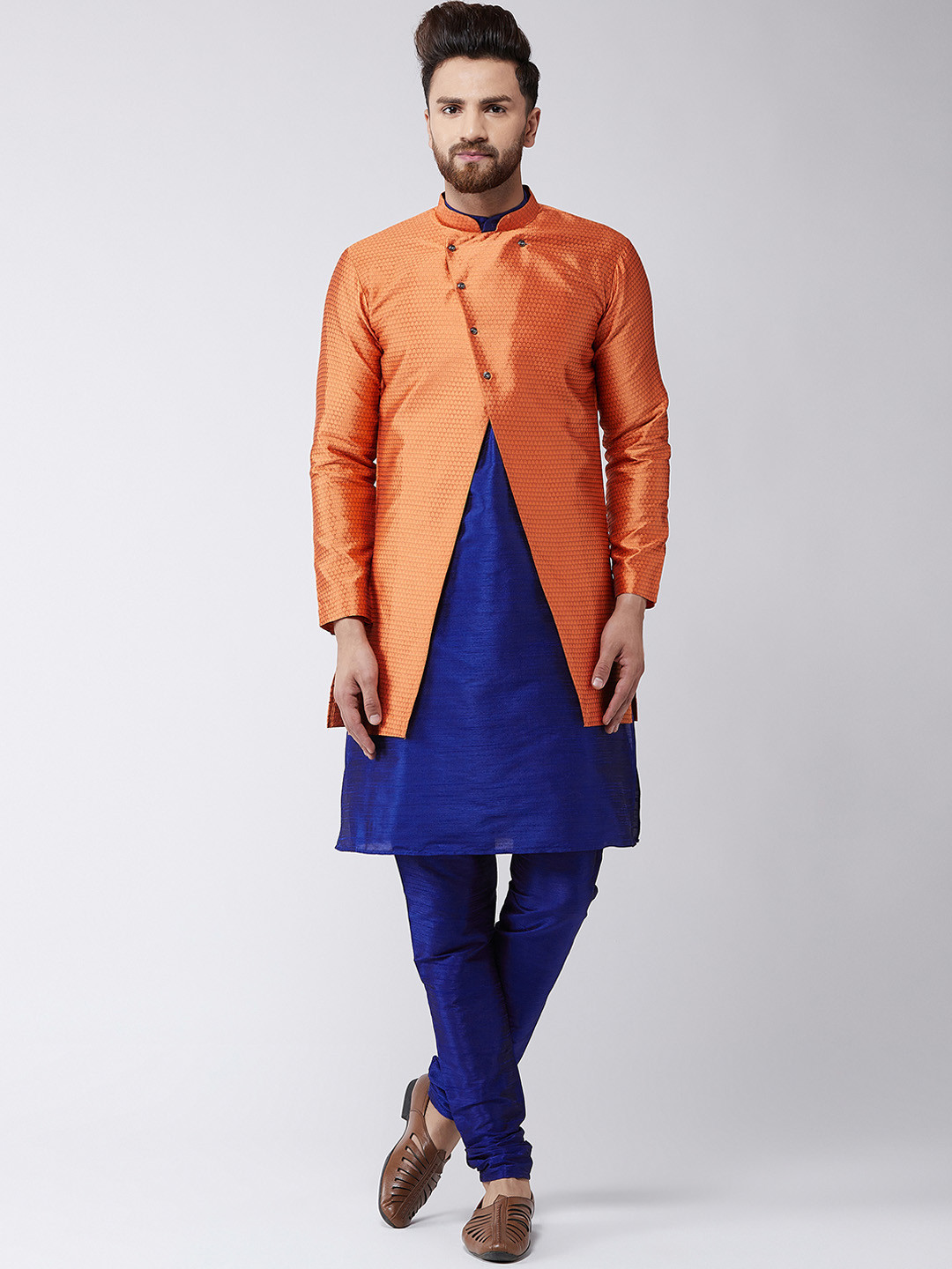 

SOJANYA Men Blue & Orange Self-Design Sherwani Set
