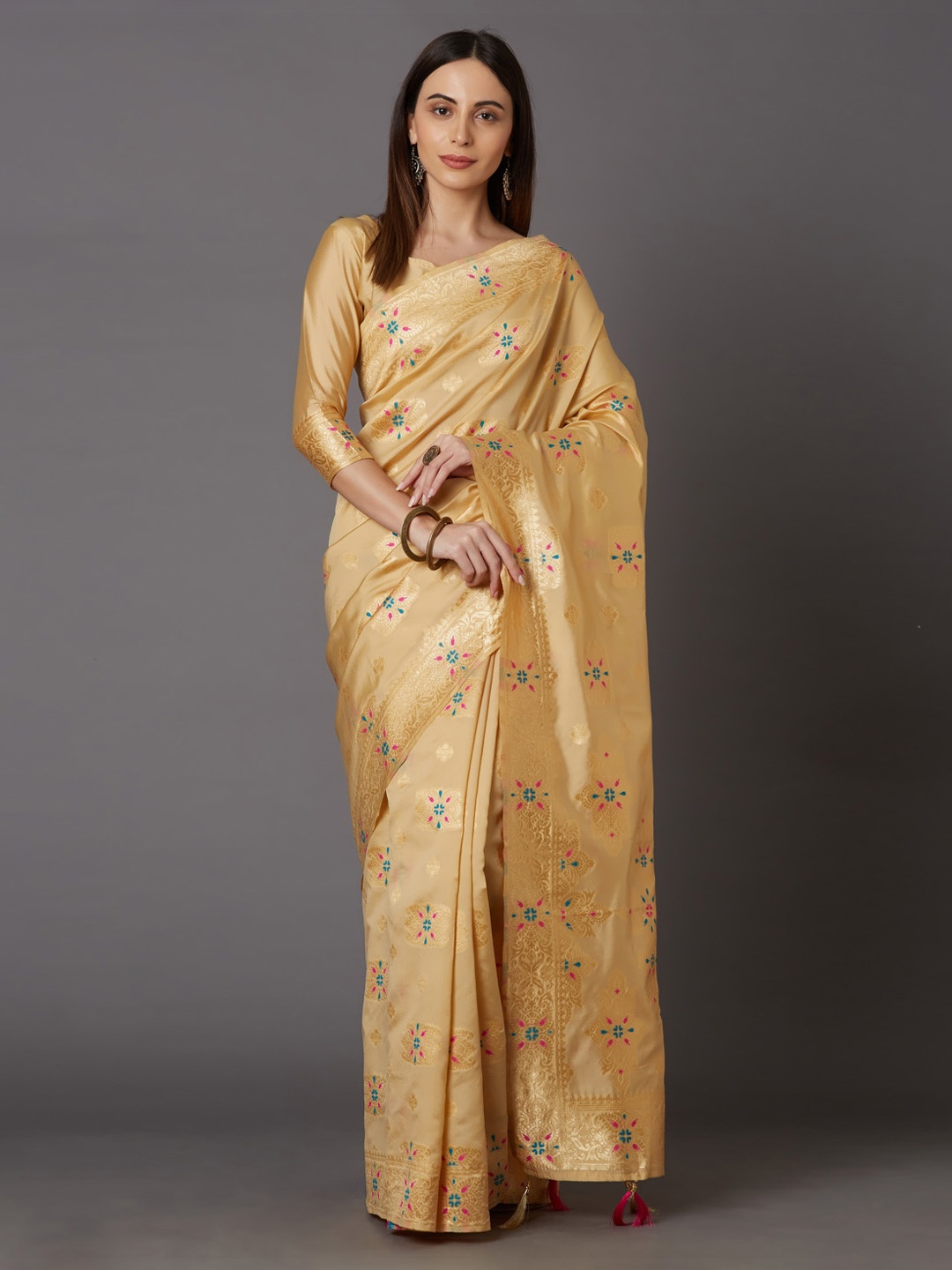 

Mitera Yellow & Gold-Coloured Silk Blend Woven Design Kanjeevaram Saree