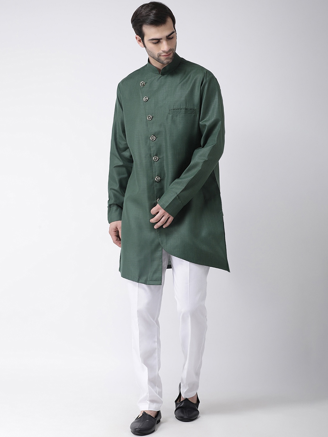 

SG LEMAN Men Green & White Solid Kurta with Trousers