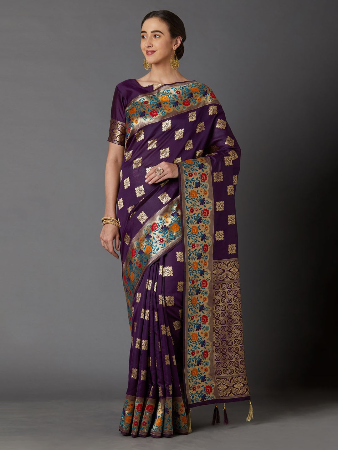

Mitera Purple & Gold-Coloured Silk Blend Woven Design Kanjeevaram Saree