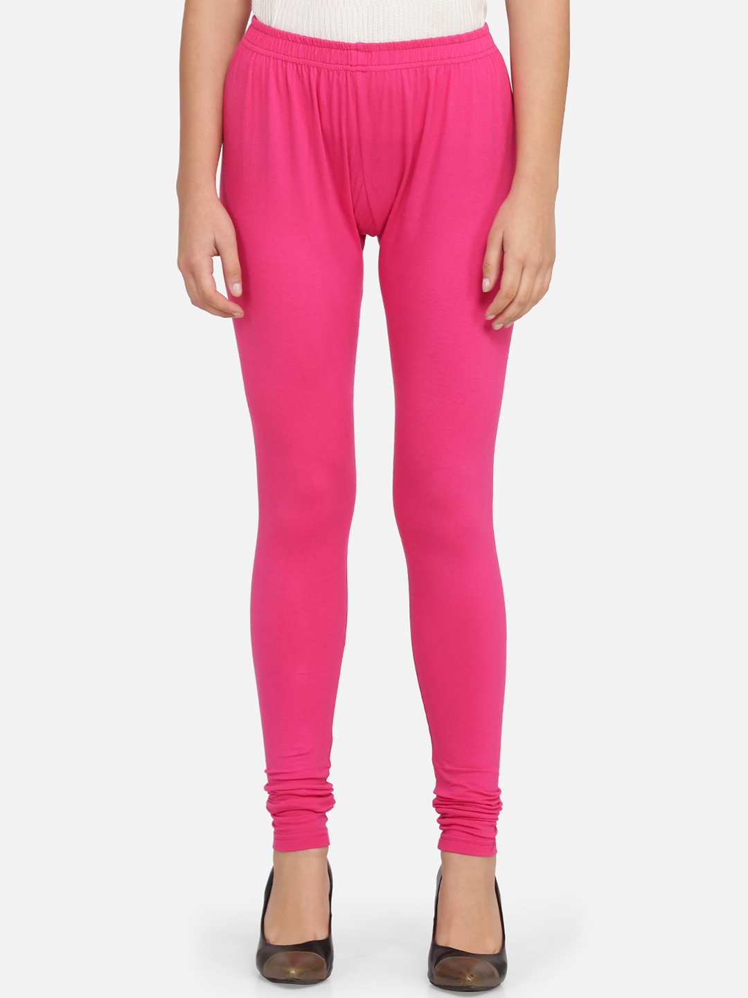 

Ojjasvi Women Magenta Solid Leggings