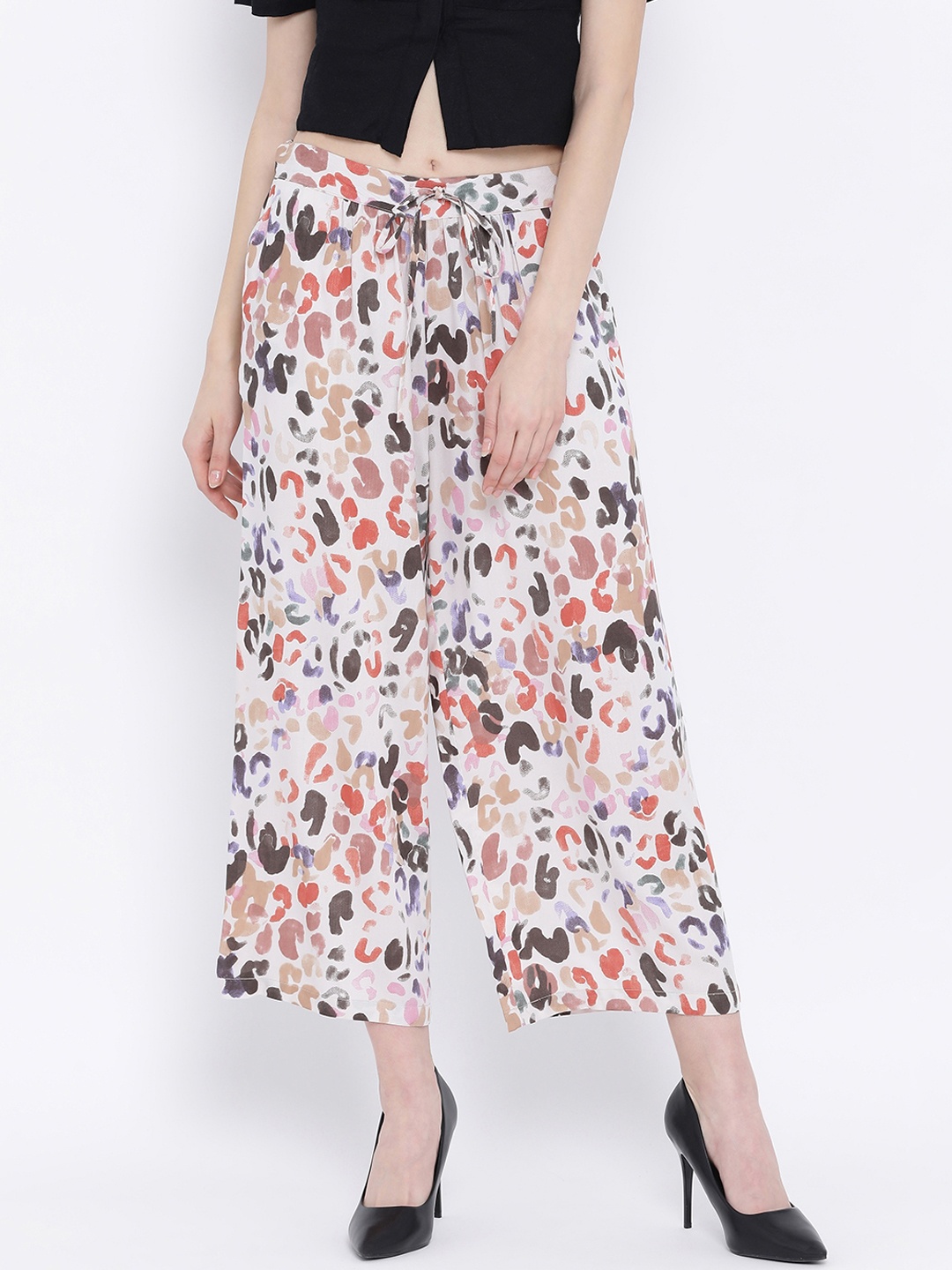 

Oxolloxo Women White & Grey Regular Fit Printed Culottes