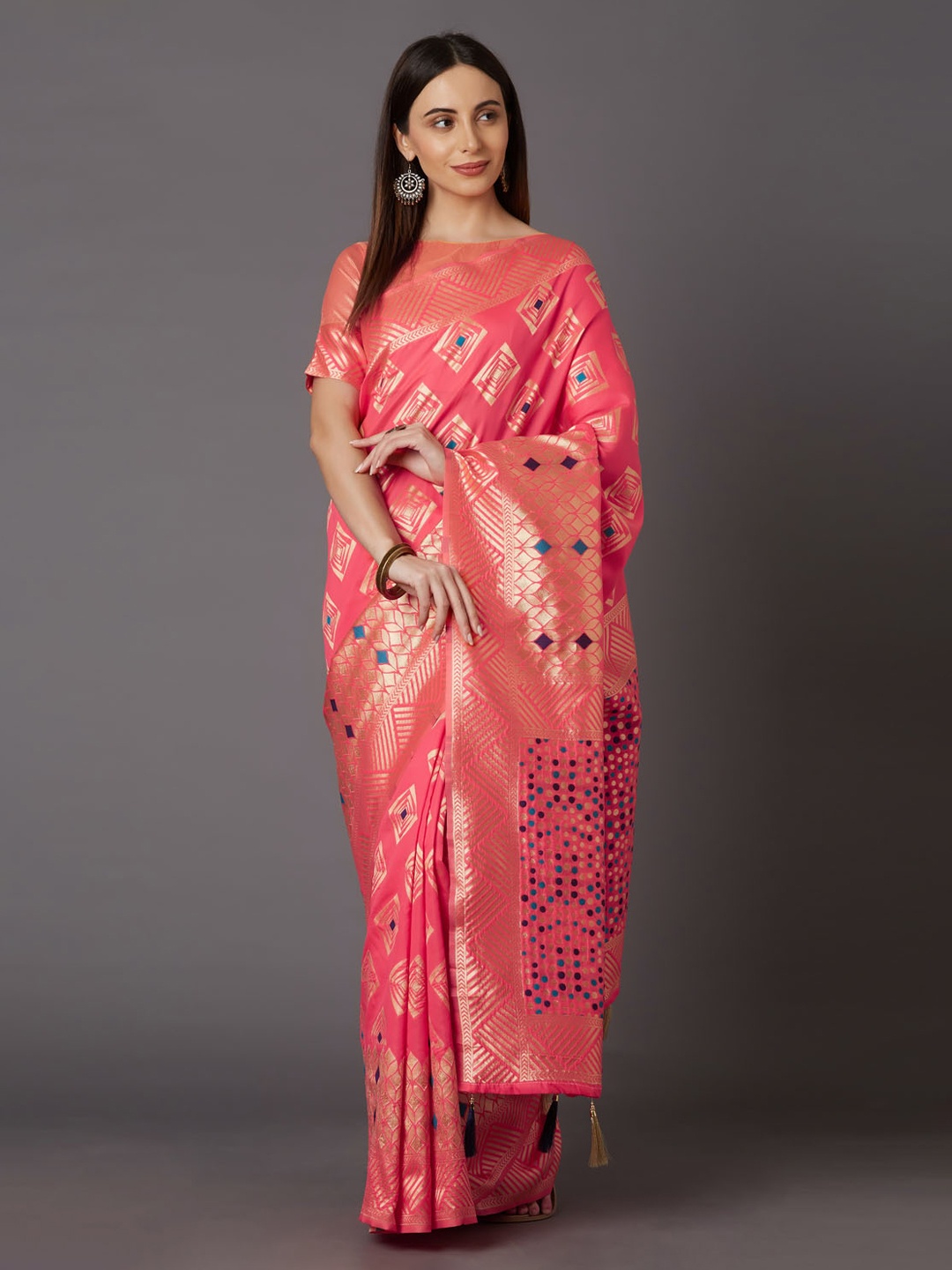 

Mitera Coral Pink & Gold-Coloured Silk Blend Woven Design Kanjeevaram Saree
