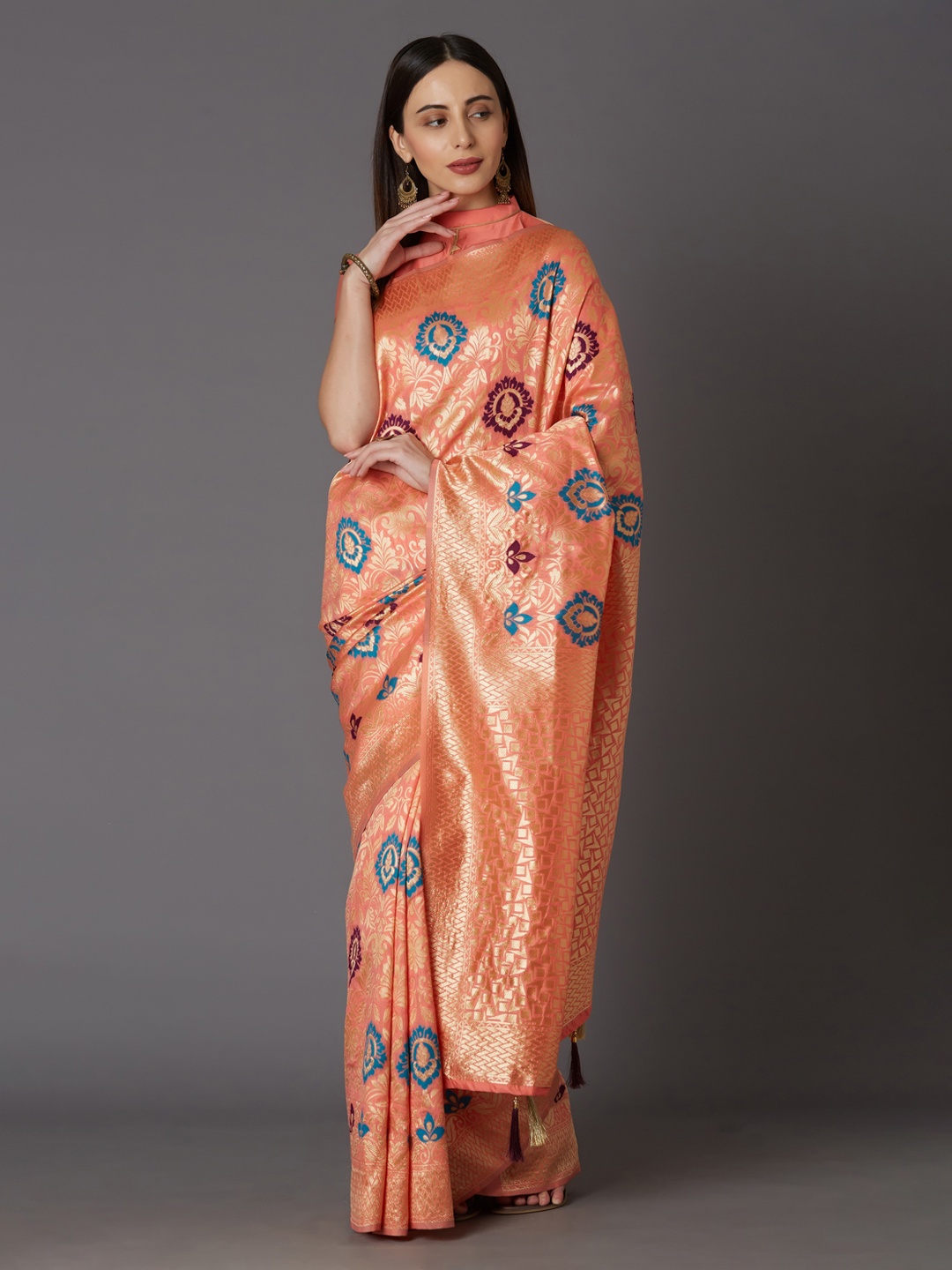 

Mitera Peach-Coloured & Gold-Toned Silk Blend Woven Design Kanjeevaram Saree