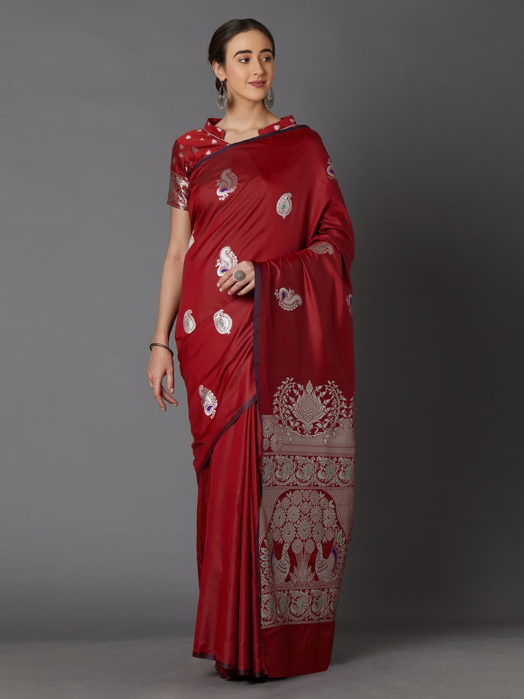 

Mitera Brown & Silver-Toned Silk Blend Woven Design Kanjeevaram Saree