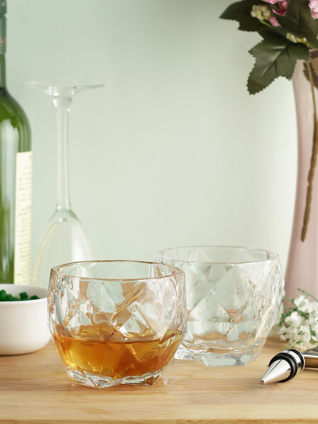 

INCRIZMA Set of 2 Transparent Textured Diamond Shaped Whiskey Glass