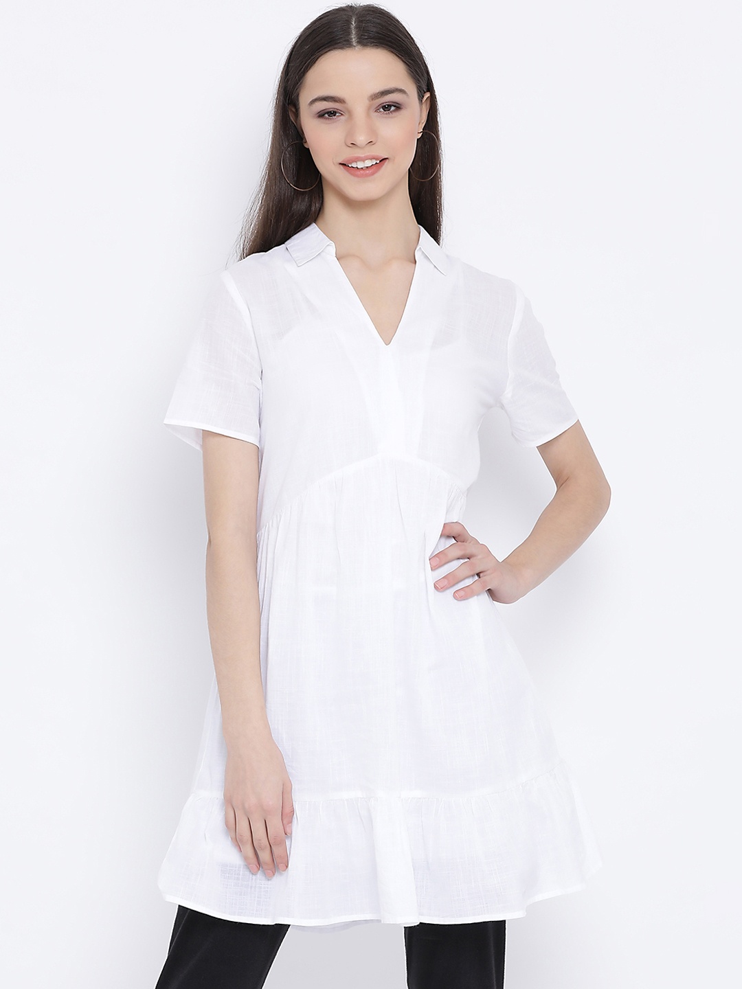 

Oxolloxo Women White Solid Tunic