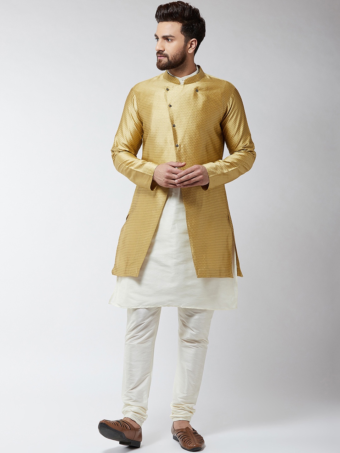 

SOJANYA Men Off White & Gold-Toned Self-design Sherwani Set