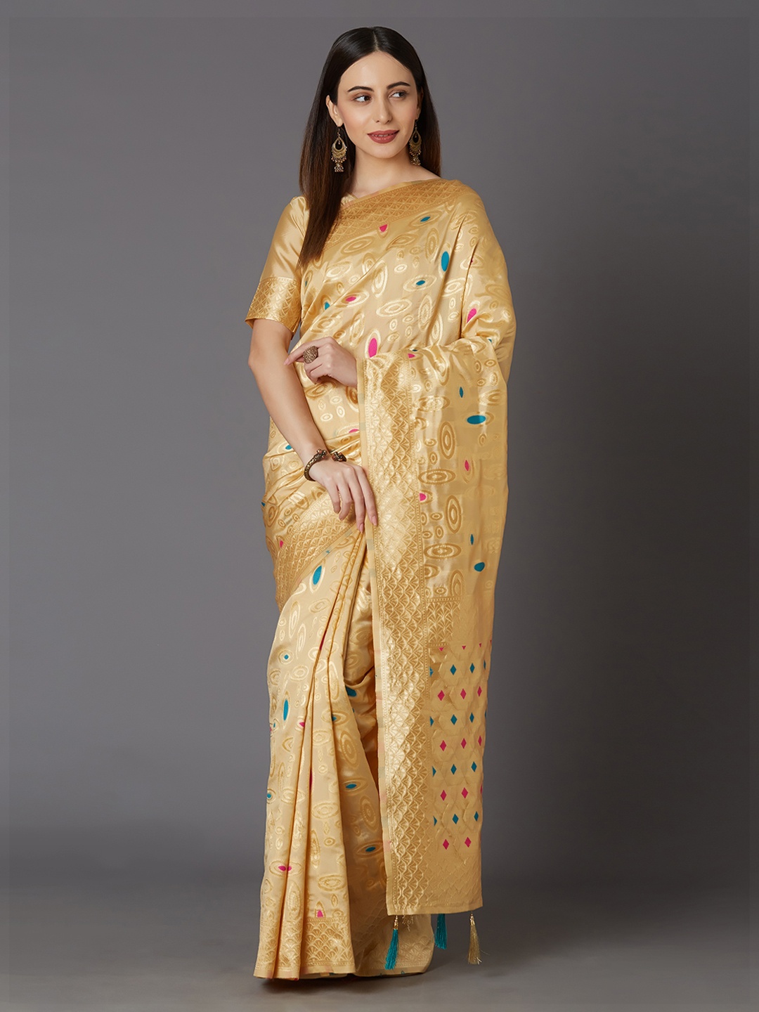 

Mitera Beige & Pink Silk Blend Woven Design Kanjeevaram Saree