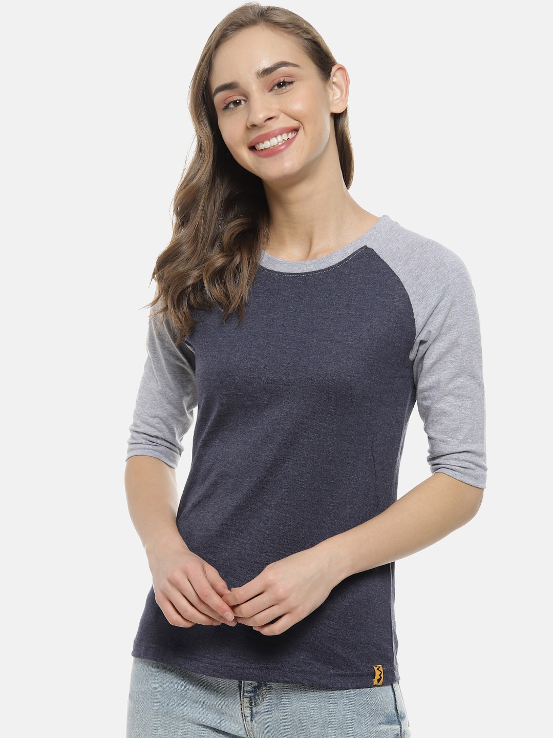 

Campus Sutra Women Grey Solid Pure Cotton Top
