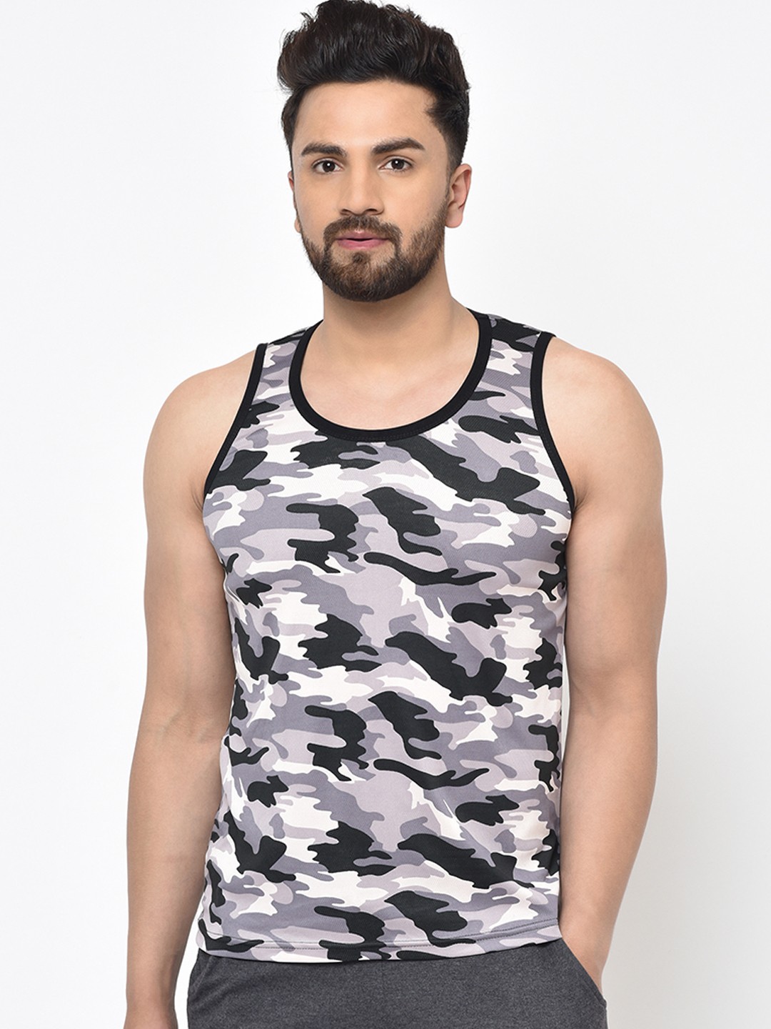 

Aesthetic Bodies Men Grey Camouflage Printed Round Neck T-shirt