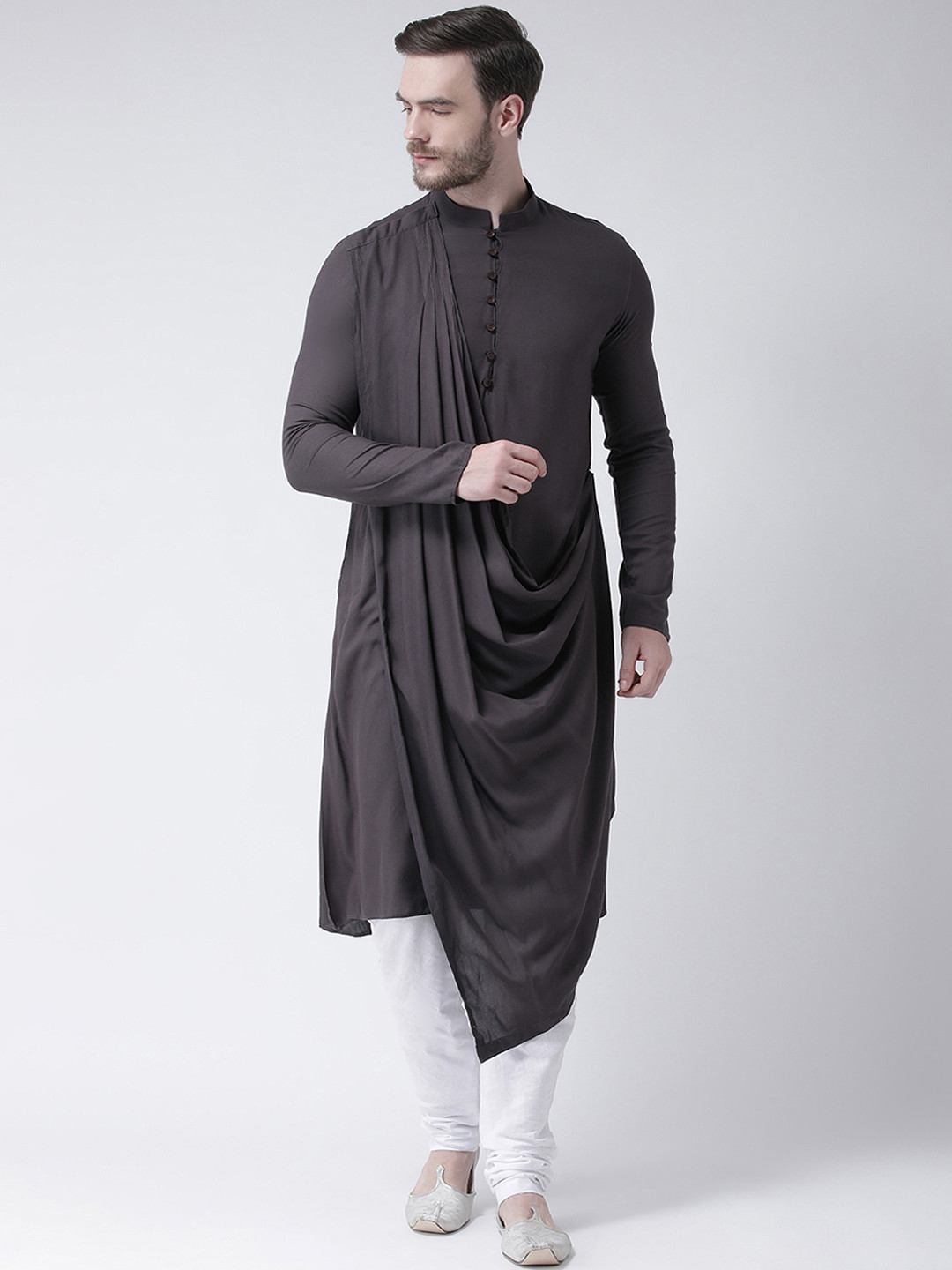

DEYANN Men Grey Solid Straight Kurta With Attached Drape