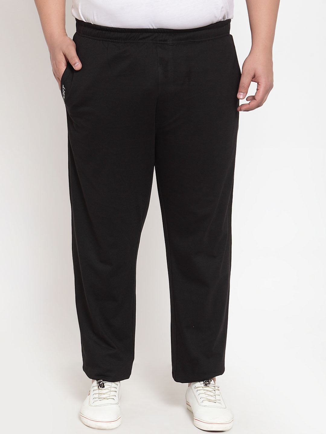 

plusS Men Black Solid Track Pants
