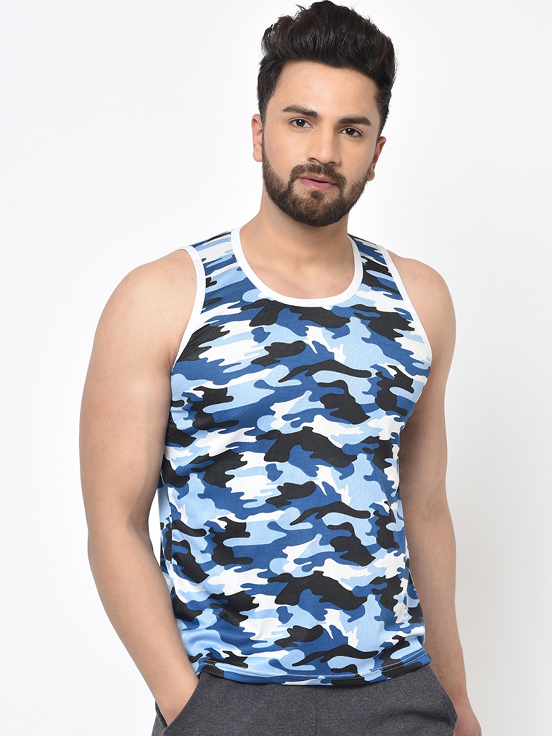 

Aesthetic Bodies Men Blue & Off-White Camouflage Printed Round Neck T-shirt