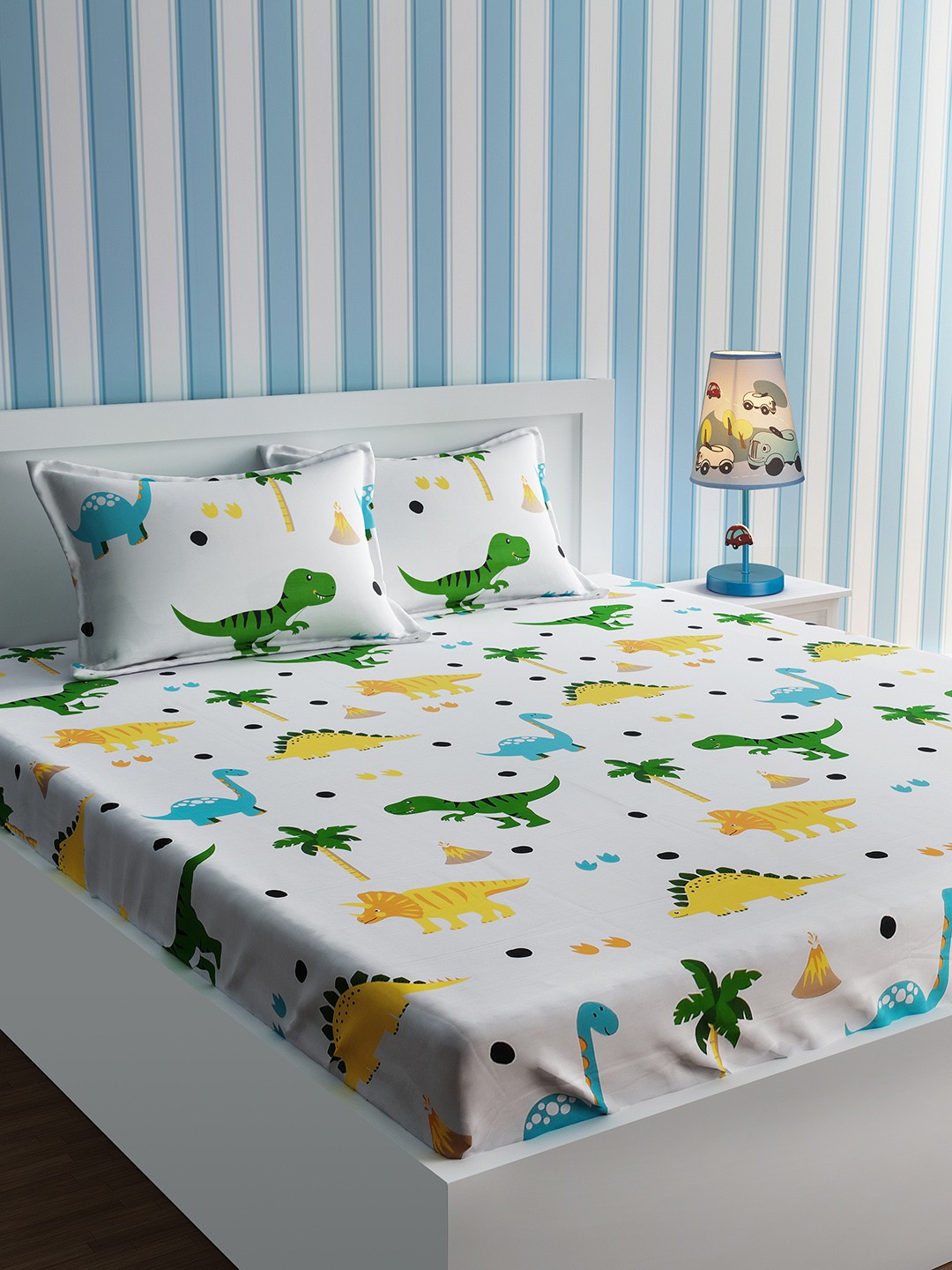 

URBAN DREAM Kids White & Green Printed Bedsheet